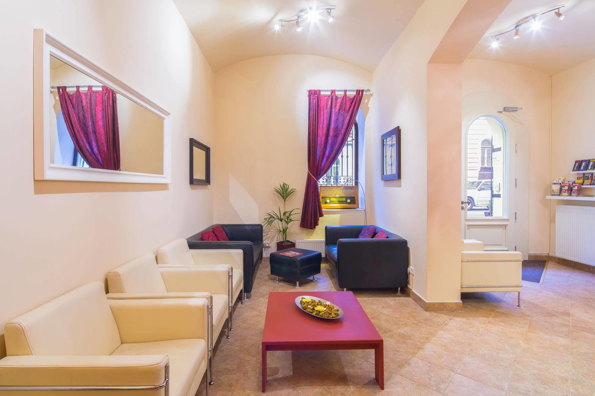 City Lounge Hotel Прага Екстер'єр фото
