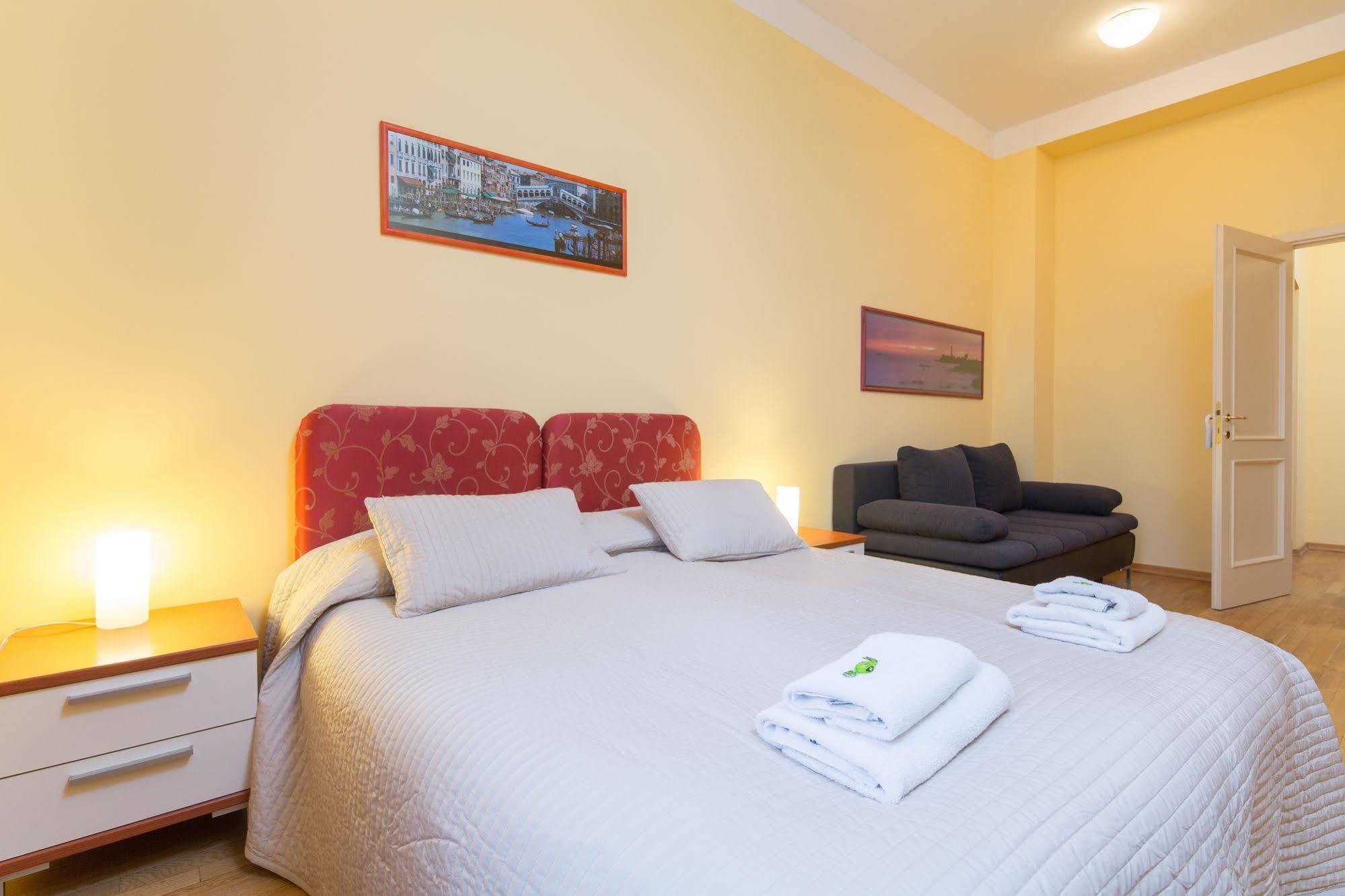 City Lounge Hotel Прага Екстер'єр фото